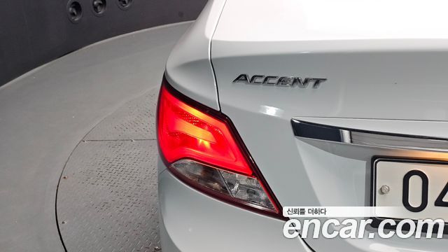 Hyundai Accent 2018 — photo 9