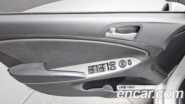 Hyundai Accent 2018 — photo 14
