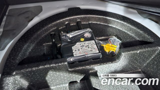 Hyundai Accent 2018 — photo 28