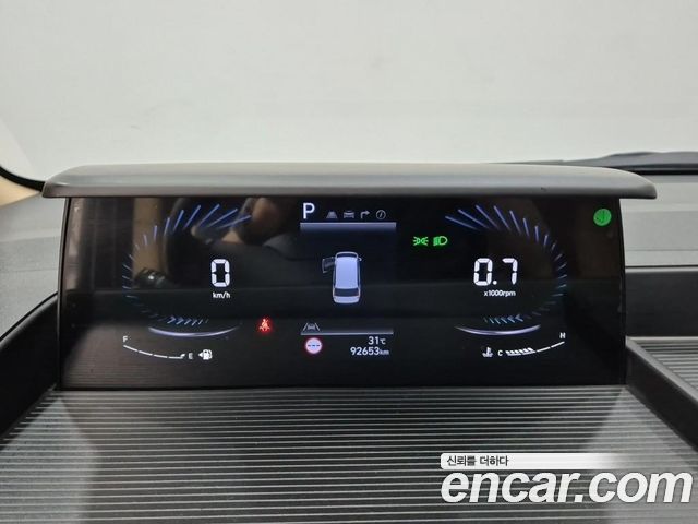 Hyundai Staria 2022 — photo 6