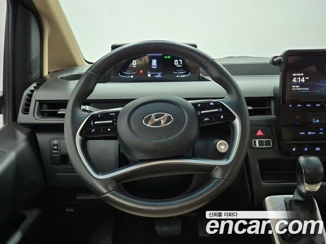 Hyundai Staria 2022 — photo 9