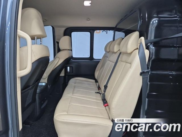 Hyundai Staria 2022 — photo 12