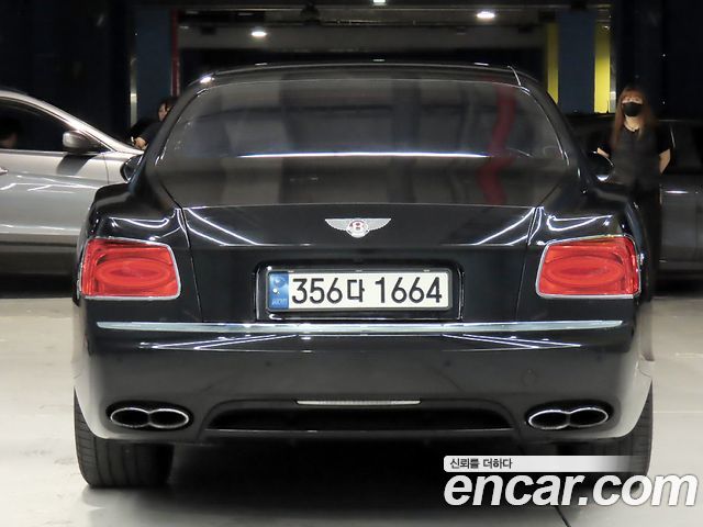 Bentley Flying Spur 2016 — photo 3