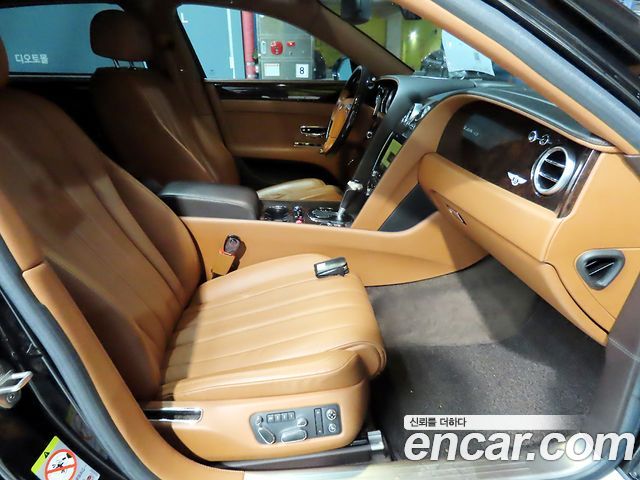 Bentley Flying Spur 2016 — photo 8