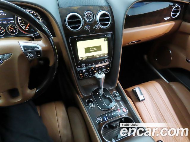 Bentley Flying Spur 2016 — photo 11