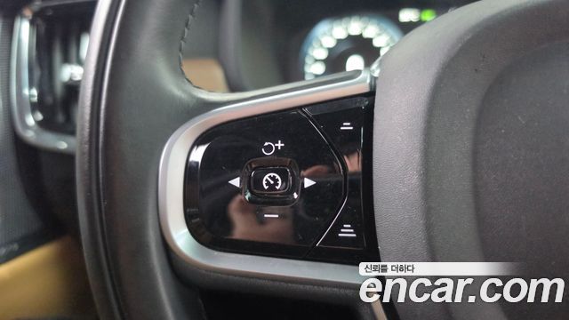 Volvo S90 2019 — photo 21