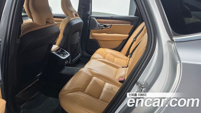 Volvo S90 2019 — photo 25