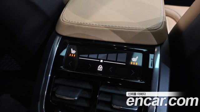 Volvo S90 2019 — photo 31