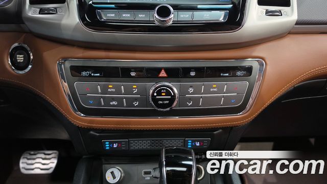 KG Mobility Rexton 2018 — photo 29