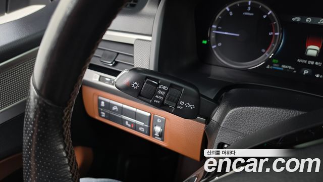 KG Mobility Rexton 2018 — photo 30