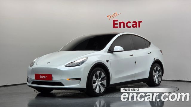 Tesla Model Y 2021 — photo 1