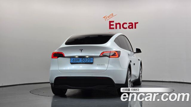 Tesla Model Y 2021 — photo 4