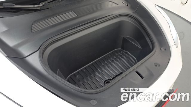 Tesla Model Y 2021 — photo 6