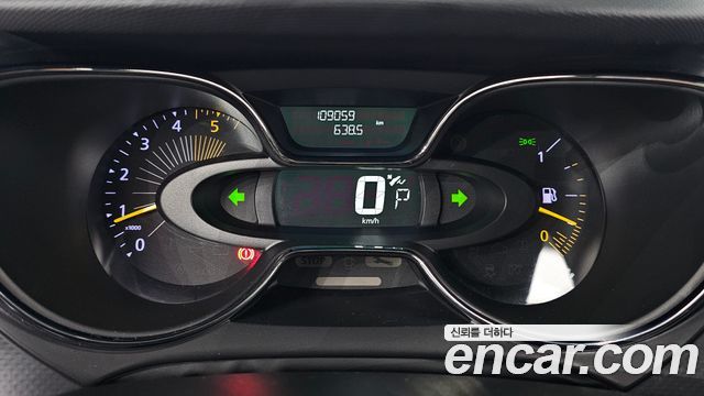 Renault Korea QM3 2015 — photo 11