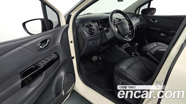 Renault Korea QM3 2015 — photo 17