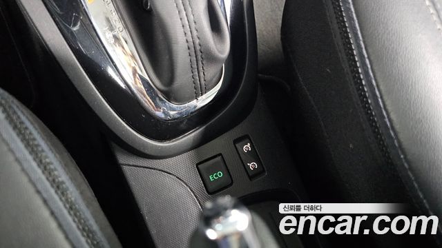 Renault Korea QM3 2015 — photo 28