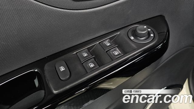Renault Korea QM3 2015 — photo 31