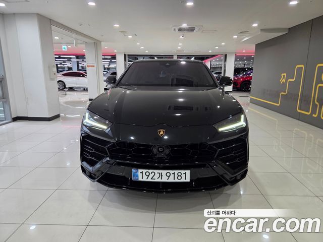Lamborghini Urus 2021 — photo 3