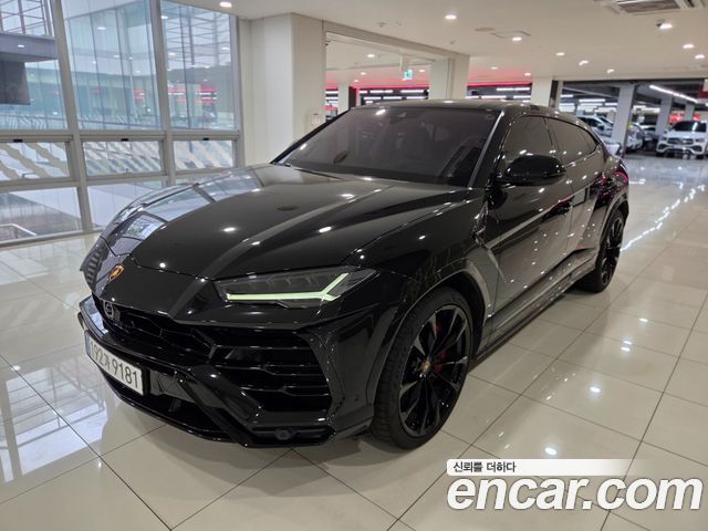 Lamborghini Urus 2021 — photo 11