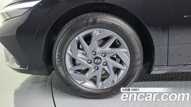 Hyundai AVANTE 2025 — photo 5