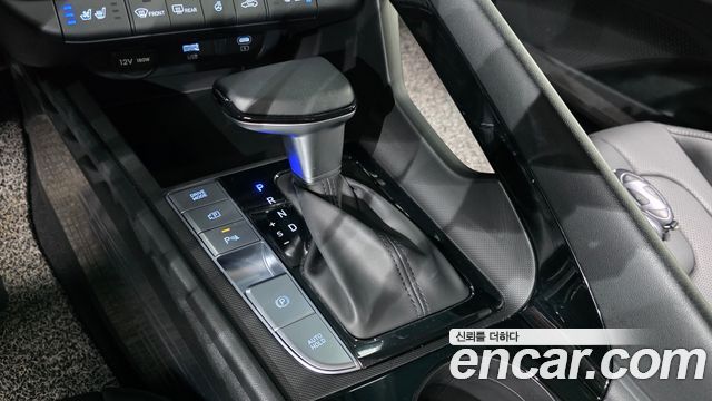 Hyundai AVANTE 2025 — photo 12