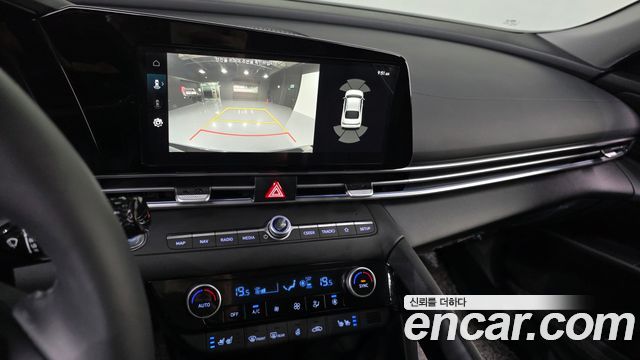 Hyundai AVANTE 2025 — photo 23