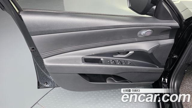 Hyundai AVANTE 2025 — photo 14