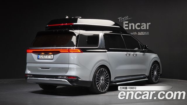 Kia Canival 2021 — photo 2