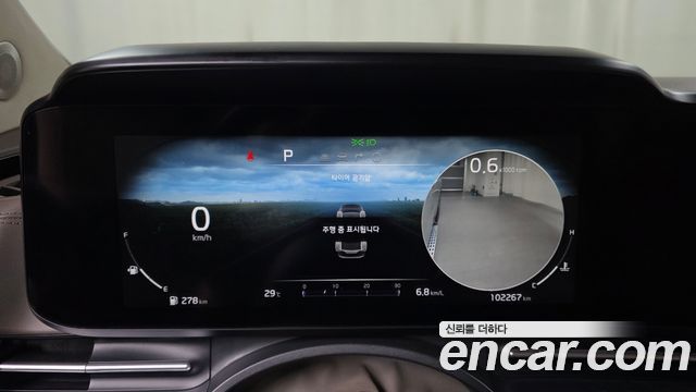 Kia Canival 2021 — photo 11