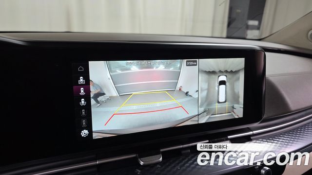 Kia Canival 2021 — photo 21