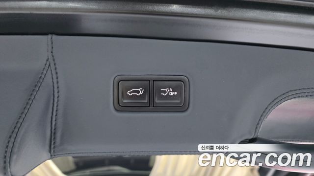 Kia Canival 2021 — photo 22