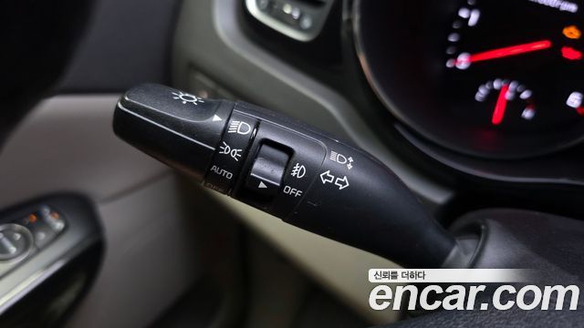 Kia Canival 2016 — photo 16