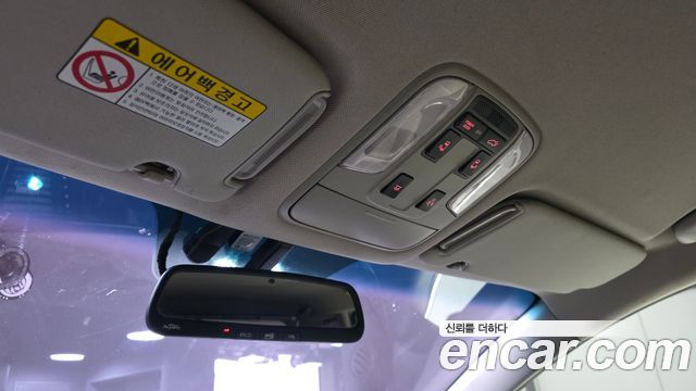 Kia Canival 2016 — photo 17