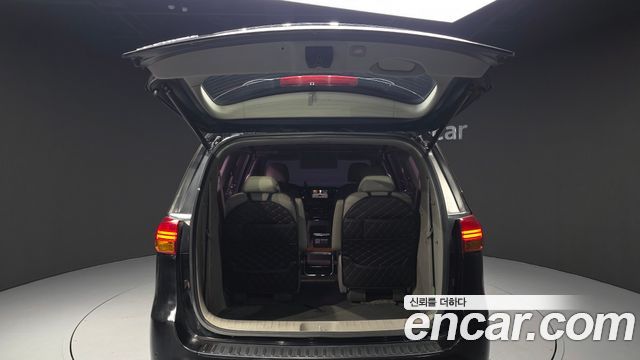 Kia Canival 2016 — photo 20
