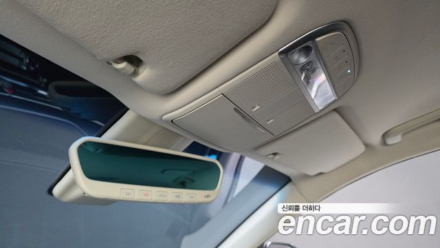 Genesis G90 2020 — photo 26