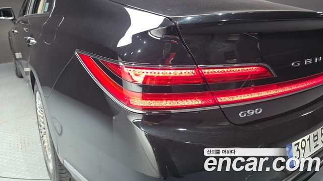 Genesis G90 2020 — photo 9