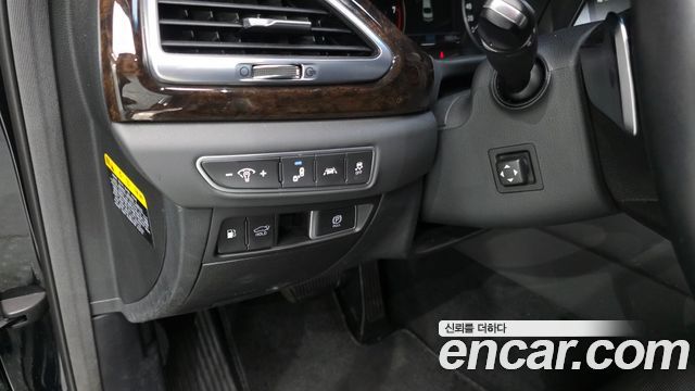 Genesis G90 2020 — photo 27