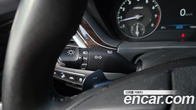 Genesis G90 2020 — photo 30