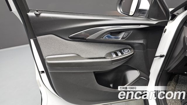 Chevrolet Korea Trailblazer 2021 — photo 14