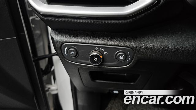 Chevrolet Korea Trailblazer 2021 — photo 29
