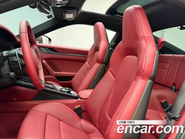 Porsche 911 2022 — photo 6