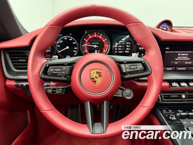 Porsche 911 2022 — photo 10