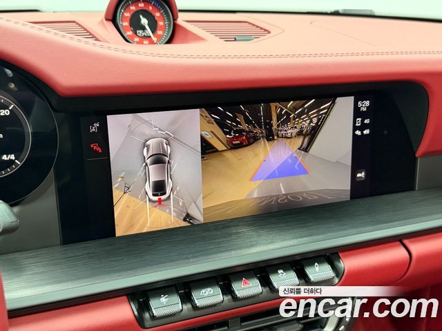 Porsche 911 2022 — photo 13