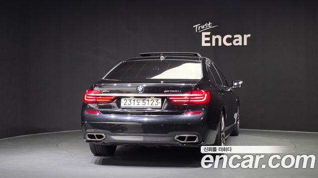 BMW 7-Series 2018 — photo 4
