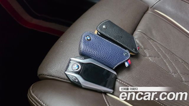 BMW 7-Series 2018 — photo 37