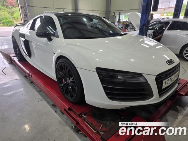 Audi R8 2014 — photo 3