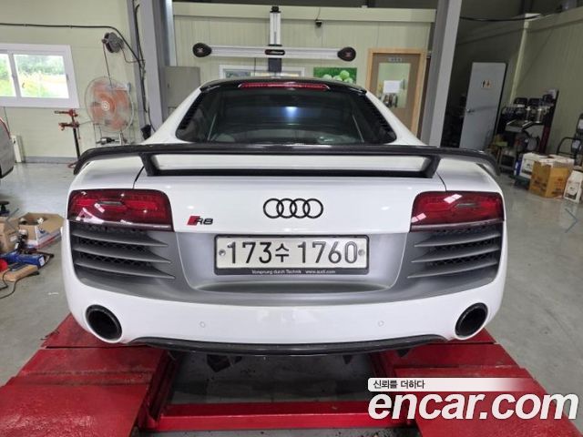 Audi R8 2014 — photo 4