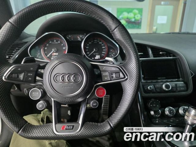 Audi R8 2014 — photo 6
