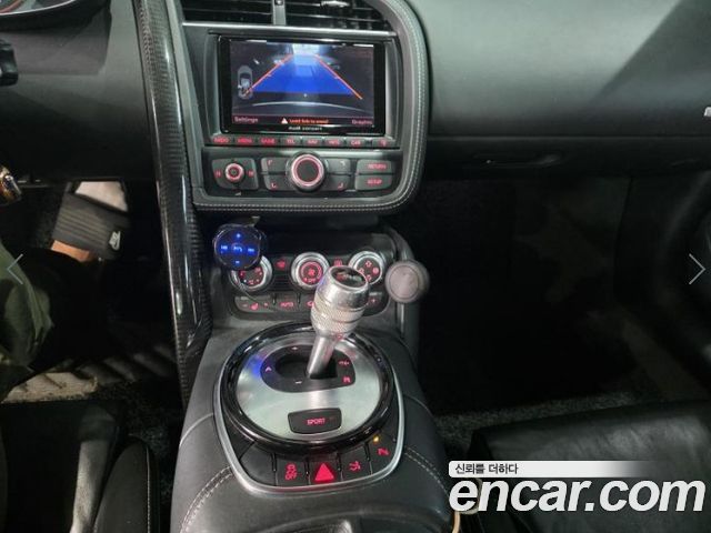 Audi R8 2014 — photo 9