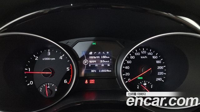 Kia Canival 2015 — photo 11
